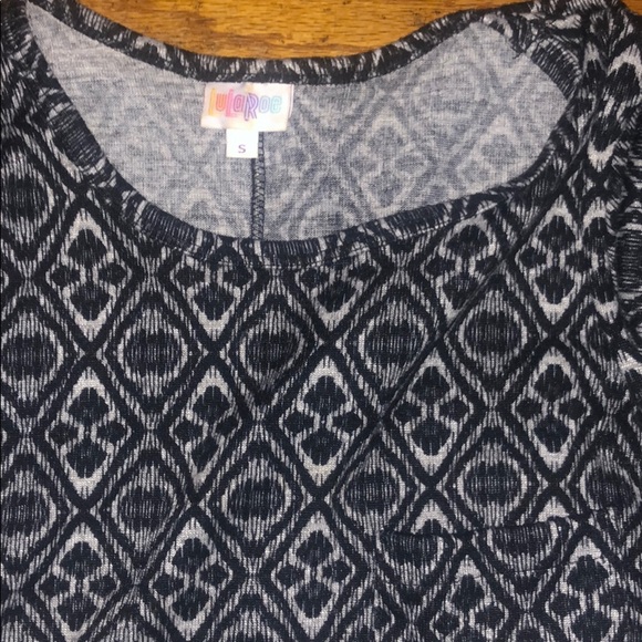 Lularoe Carly - Picture 2 of 2